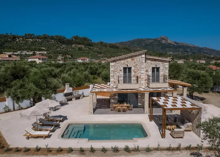 Bedrock Beachside With Private Pool Villa *
