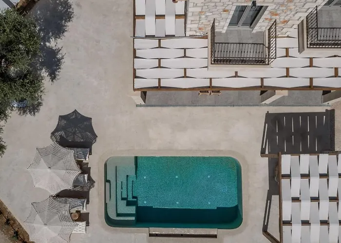 Bedrock Beachside With Private Pool Villa