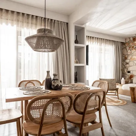 Bedrock Beachside With Private Pool * Vasilikí