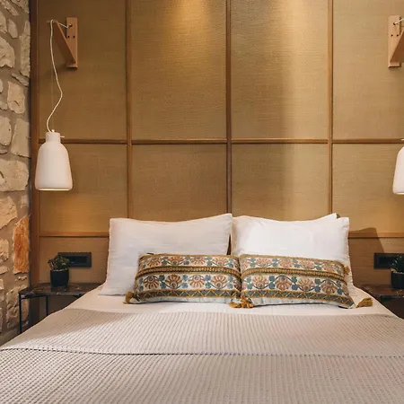 Bedrock Beachside With Private Pool 别墅 Vasilikí