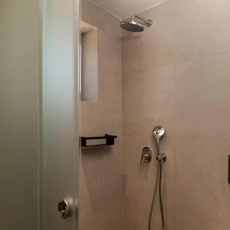 Bedrock Beachside With Private Pool Βίλα